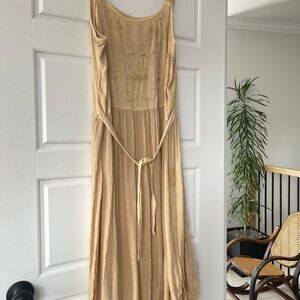 Vintage Sleeveless Embroidered Tan Dress with Waist Tie